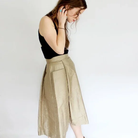 SAMPLE SALE Sage Green pleated skirt with pockets A line skirt below the knee po